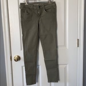 American Eagle green jeggings